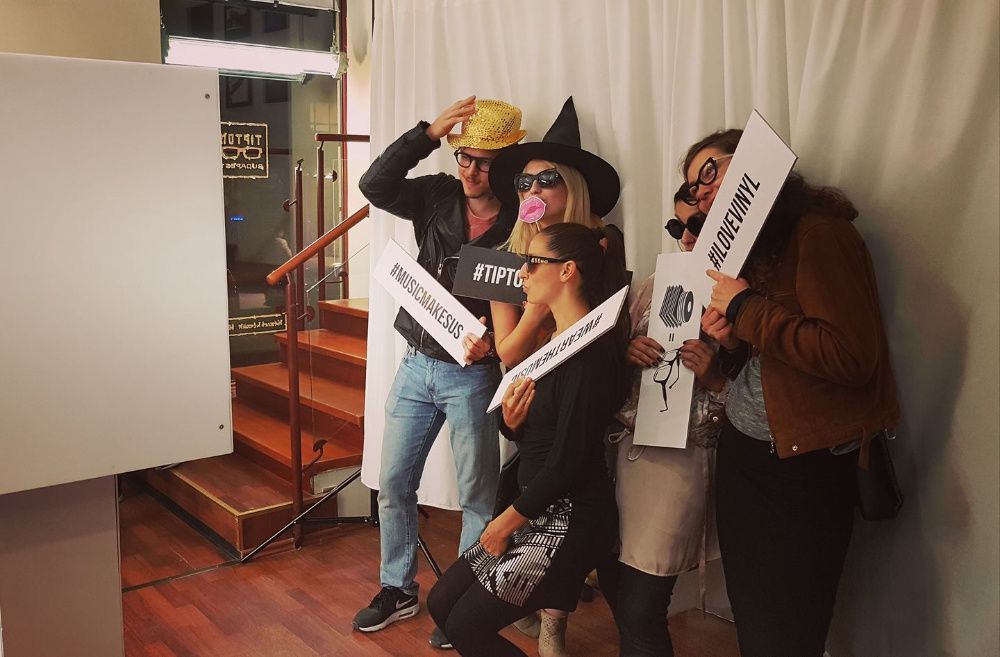 Cabina foto Photobooth la SUPER PRET!