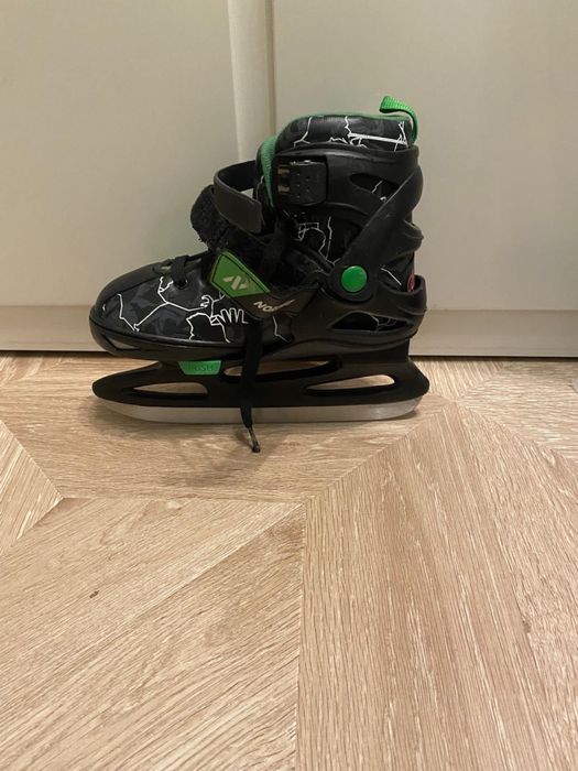 Продам коньки для мальчиков