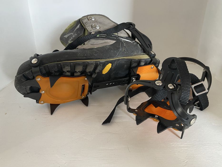 Алпийски Котки по дизайн и модел на Petzl-Алпийски котки за лед и сняг