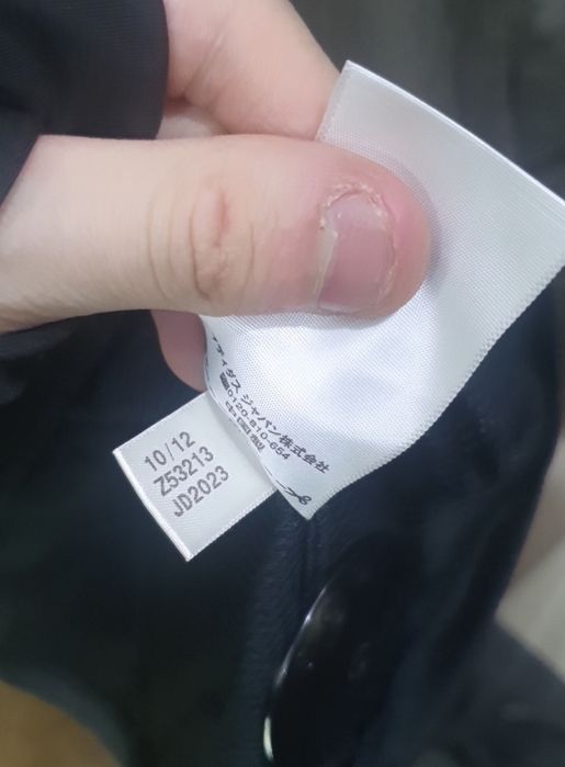 продам оригинал адидас