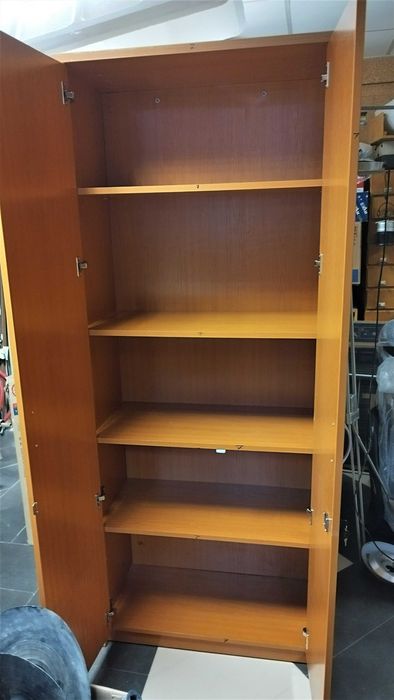 Офис шкафове - Двукрили гардероби за документи с рафтове  6 бр. череша