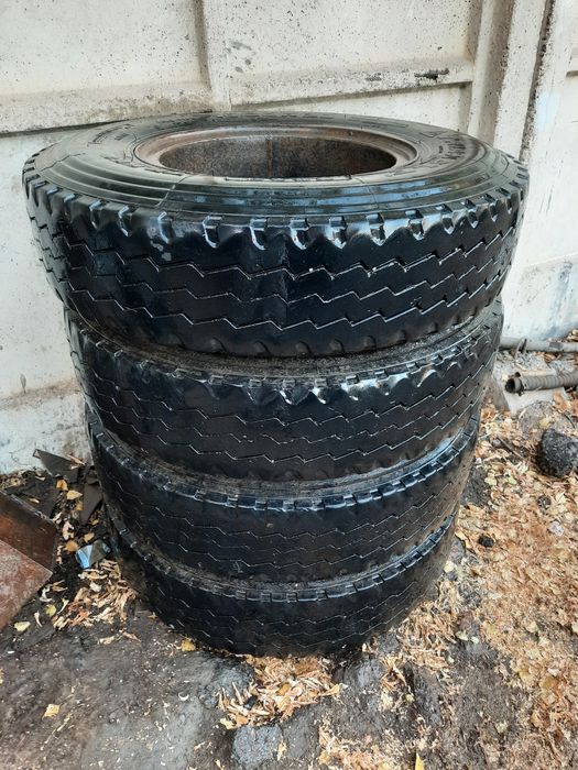Продам Резину с дисками Камаз Евро!