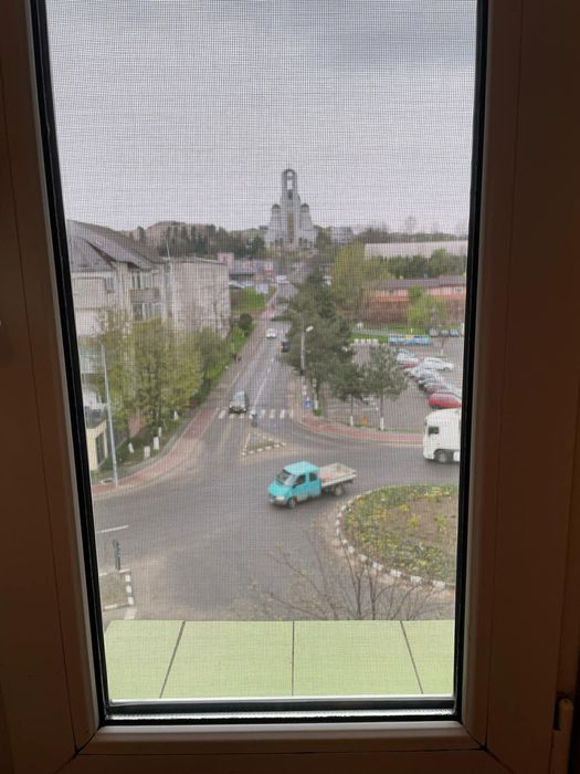 Dau în chirie garsonieră, persoană fizică