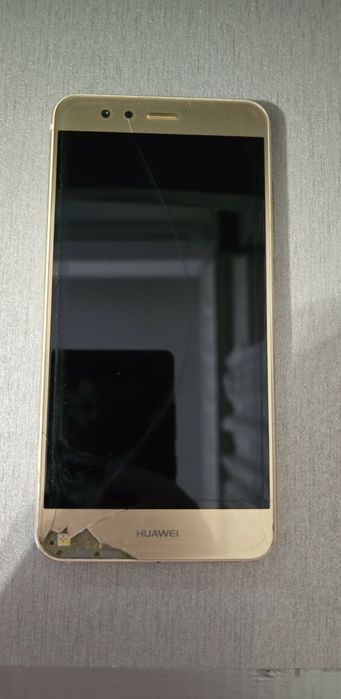 Телефон за части: Huawei P10 Lite