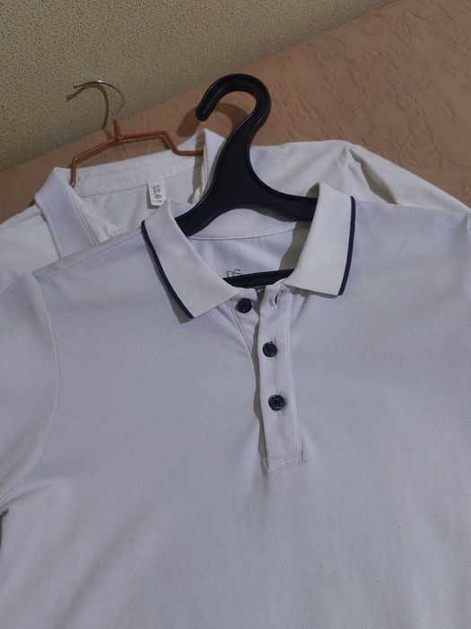 Продам белые школьные рубашки