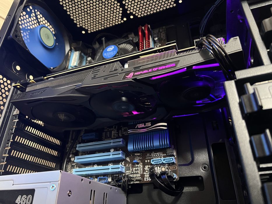 Геймърски компютър / i7 3770 / GTX 1070 8GB / 16GB RAM / 256GB SSD / 1TB HDD