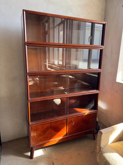 Книжный шкаф xolati zor