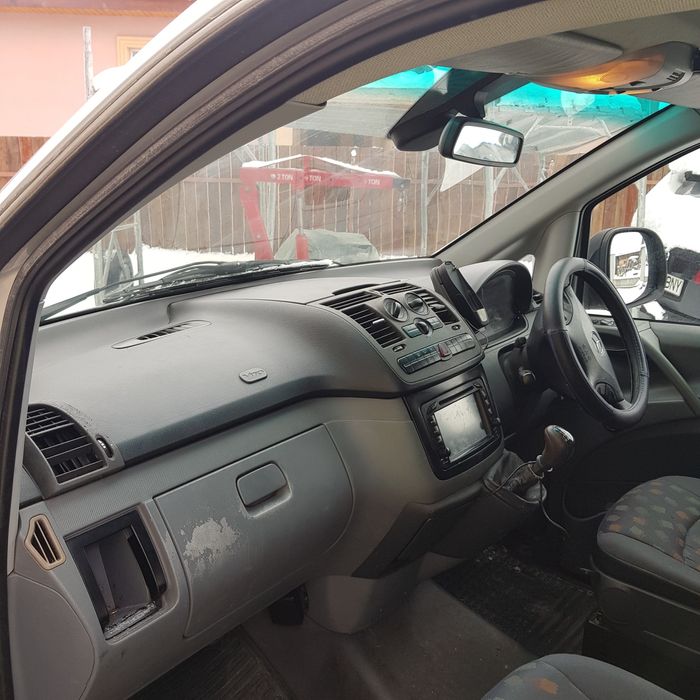 Vând mercedes vito115