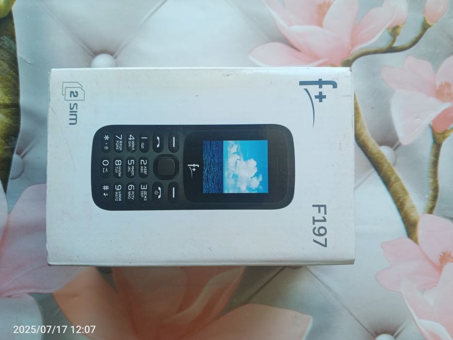 Продаётся телефон