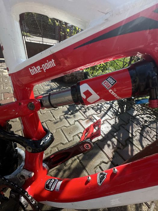 Vând Specialized Camber Comb