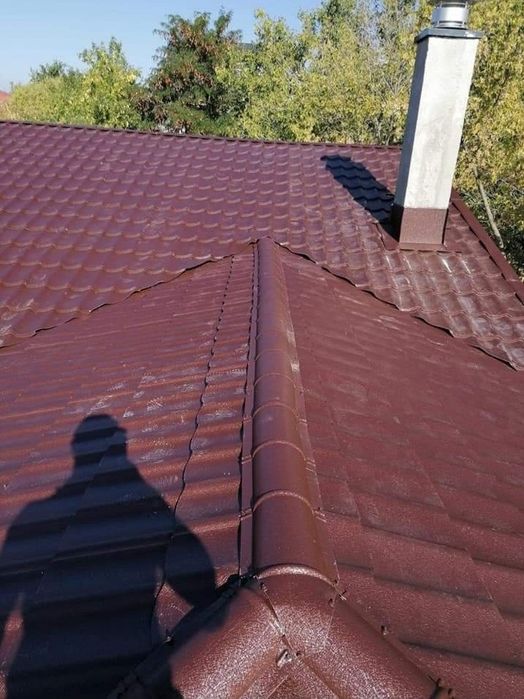Meseriași acoperișuri dulgherie montaj tabla cu material inclus intre  50/80 lei mp2 reparati acoperișuri urgente 24/7 sună azi pentru oferta