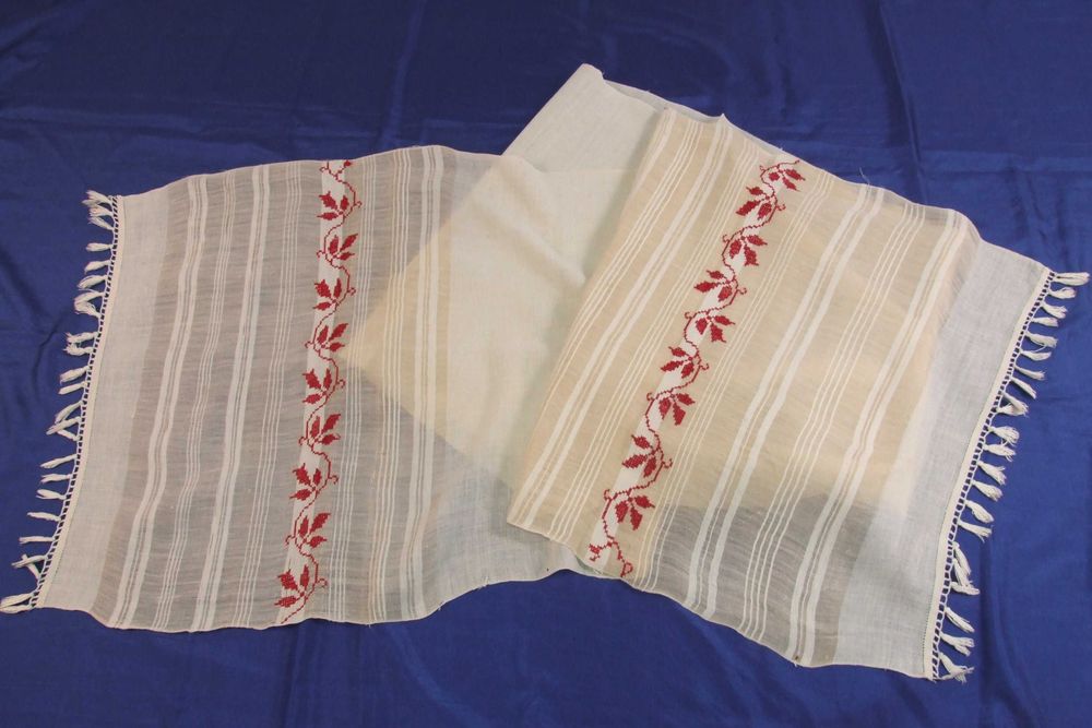 Stergar Nr.2 tesut traditional, 2,50 x 57 cm, 70 ani, perfecta stare