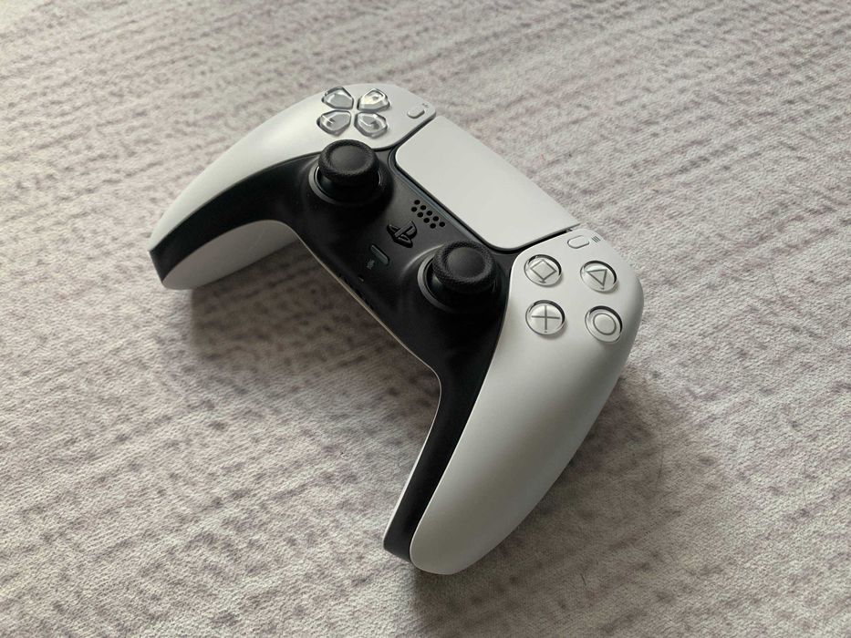 Sony PS5 DualSense 2шт