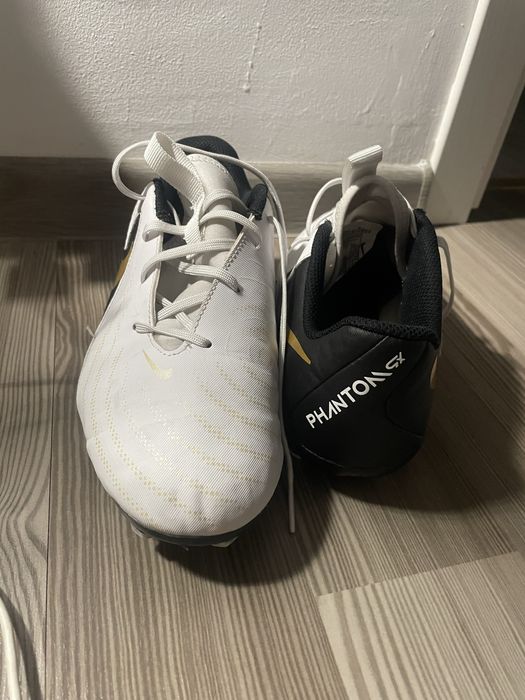 Ghete de fotbal Nike Phantom GX alb negru