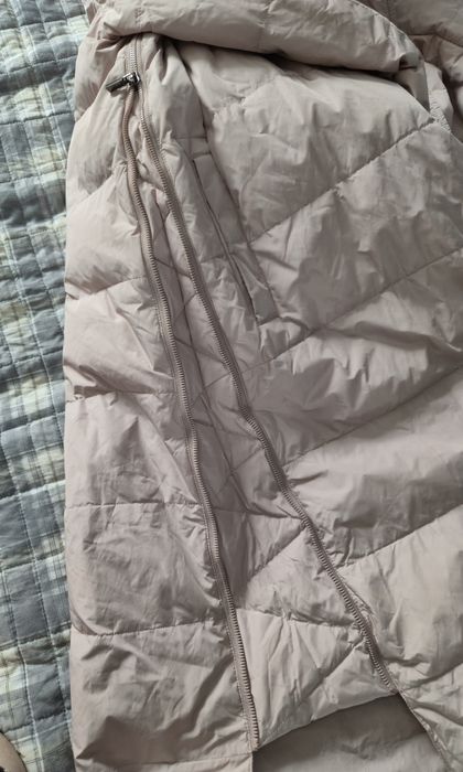 Продам курточку. Цвет пудра