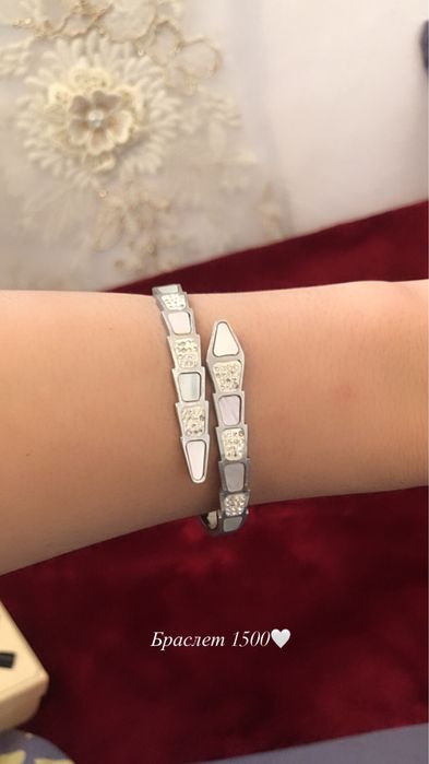 Торг есть, разгружаю гардероб,