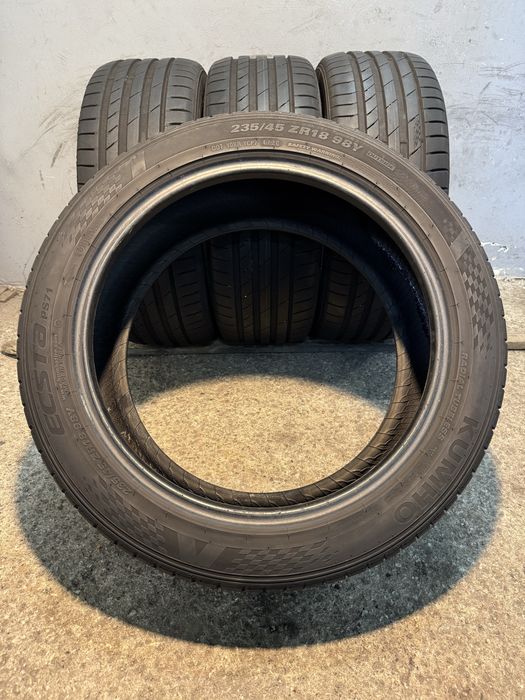 Гуми 235/45/18 KUMHO Ecsta
