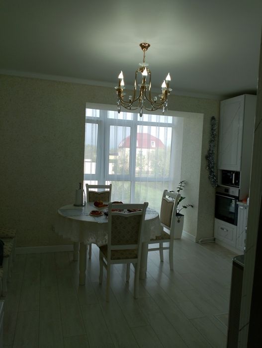 Продам 2 ком кв 105 м2 в микрорайоне Женис