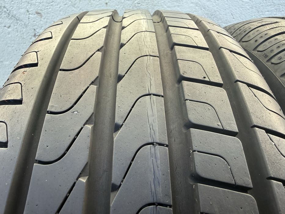 2бр 205/60/16 на 7мм с 18дот Пирели