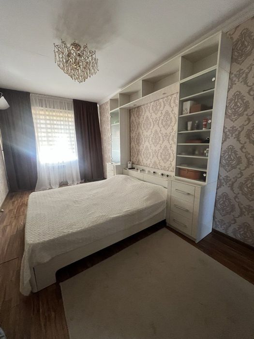 Продается кровать двух спальная