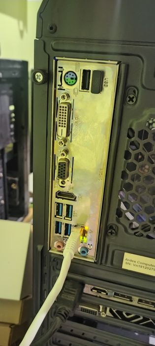 Настолен компютър