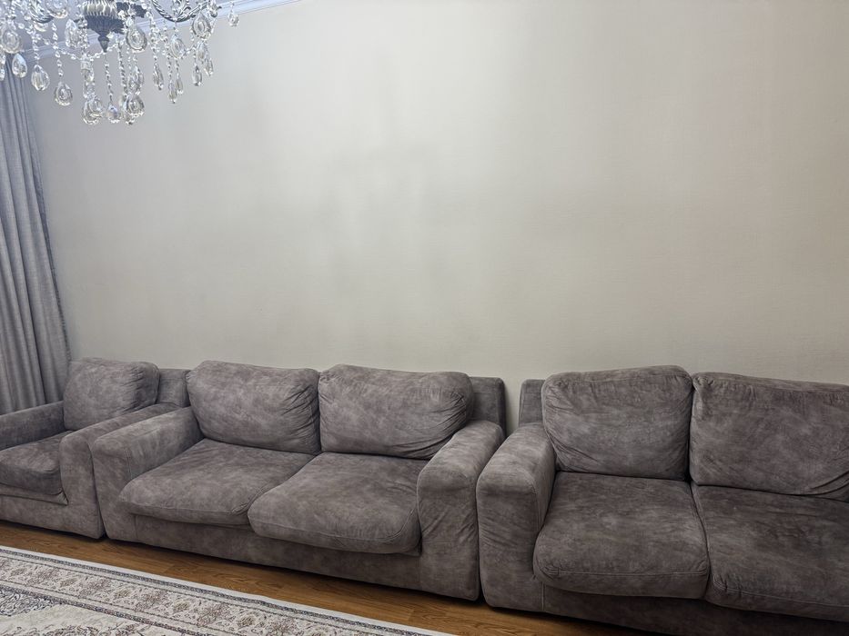Срочно продам диван
