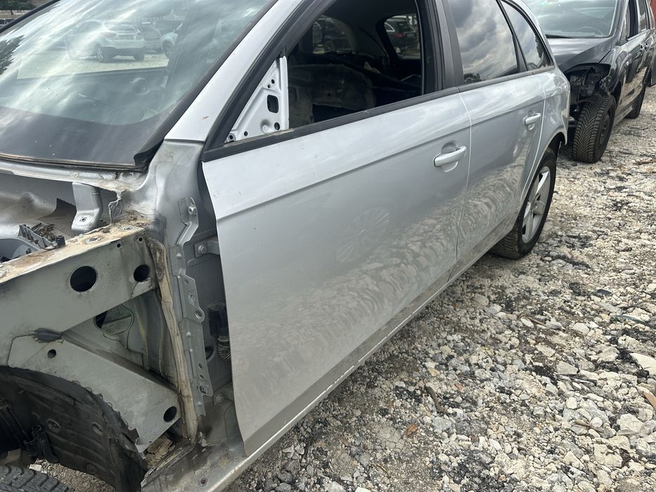 Врата/Врати леви за Ауди А4 В8 комби!