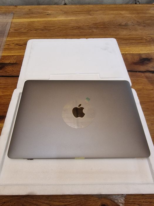 Матрици за Apple macbook