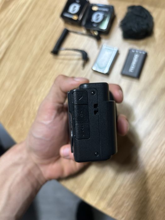 Sony ZV-1 II + 2 батерии + 2 RODE WIRELESS ME микрофона - пълен сет
