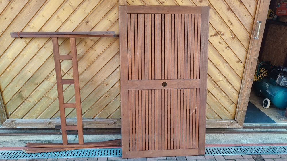 Masa terasa  din lemn