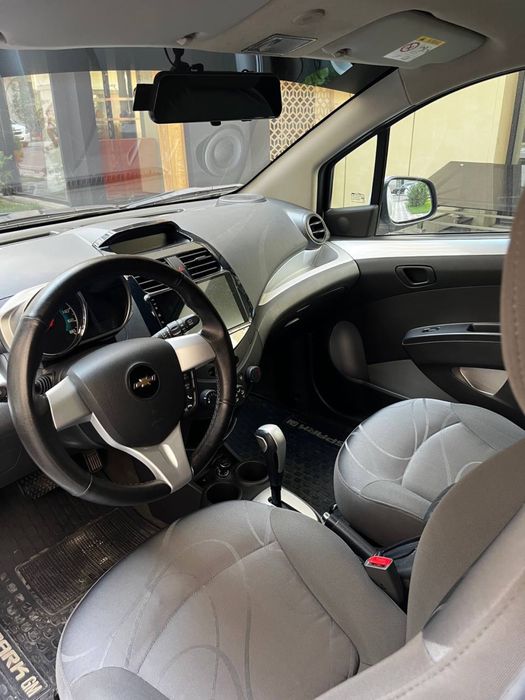 Chevrolet Spark Elegant plus full