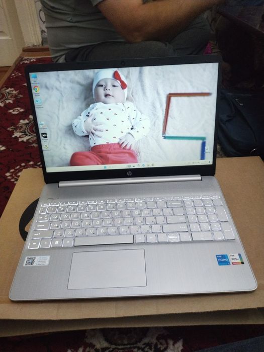 Hp laptop 8/512 GB