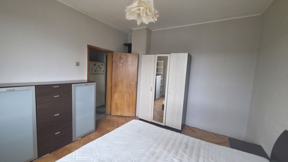 Продава се 2-ст. апартамент в жк."Димова махала", гр. Перник