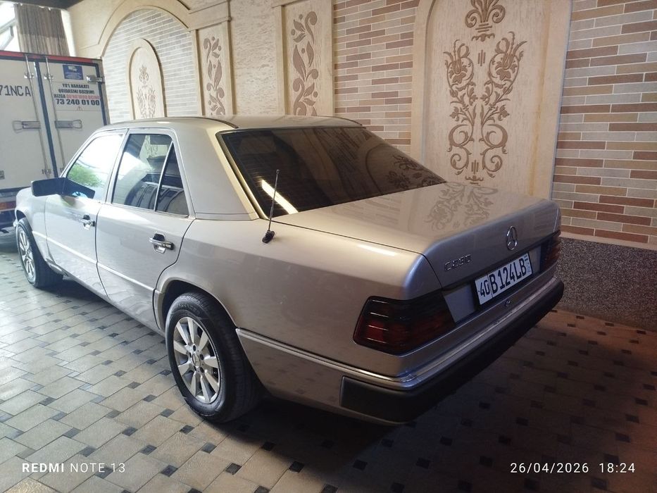 Mercedes-Benz 230 1993 — 2