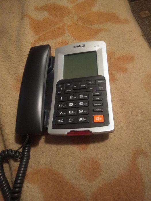 Telefon cu baterii