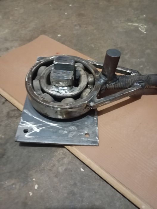 Dispozitiv de îndoit fier,etrieri,platbanda.