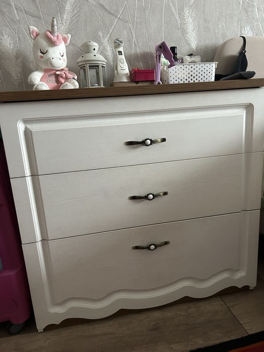 Комод 25000 район Евразия