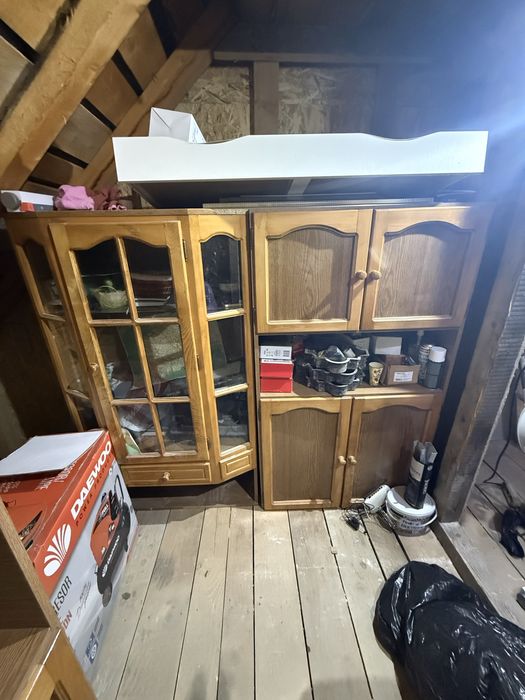 Vand mobila in stare buna