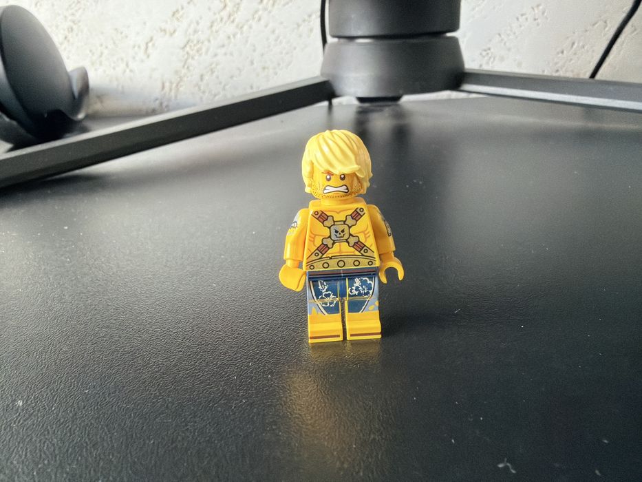lego movie 2 chainsaw dave