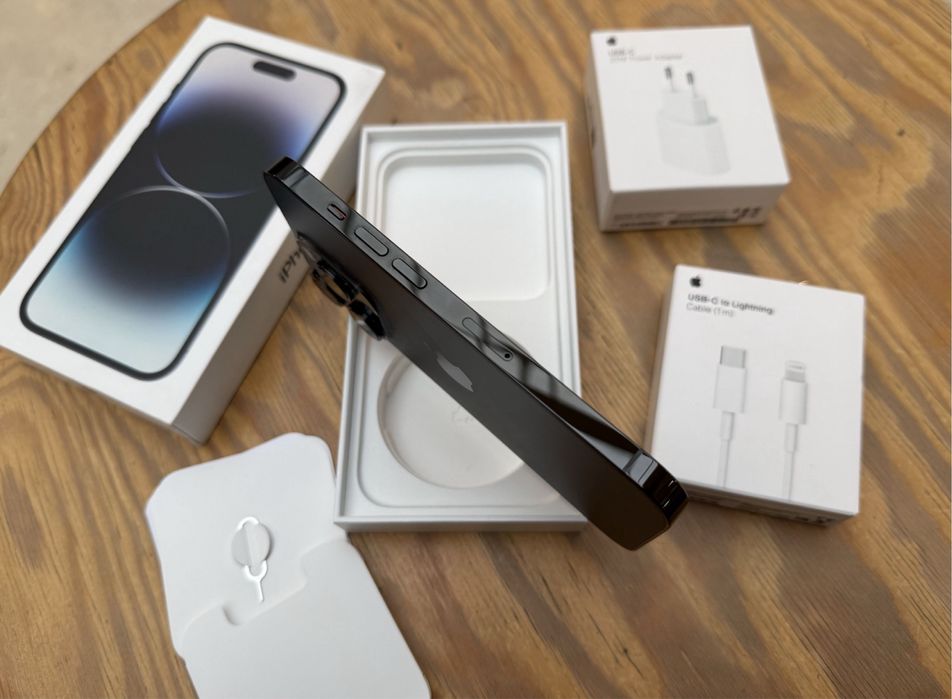 iPhone 14 PRO • 256 GB • 96 % Bateria