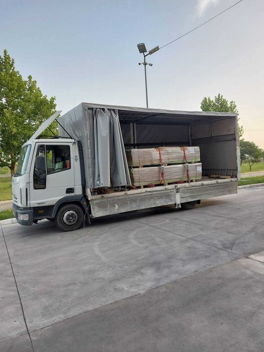 Camion Iveco 12t 6500 £ si remorca Saxas 12t 3200 £ Impreuna sau separat si Iveco 7.5t 3200 £