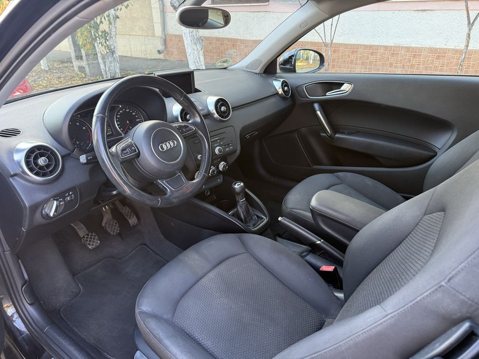 AUDI A1 2011 — imagine 5