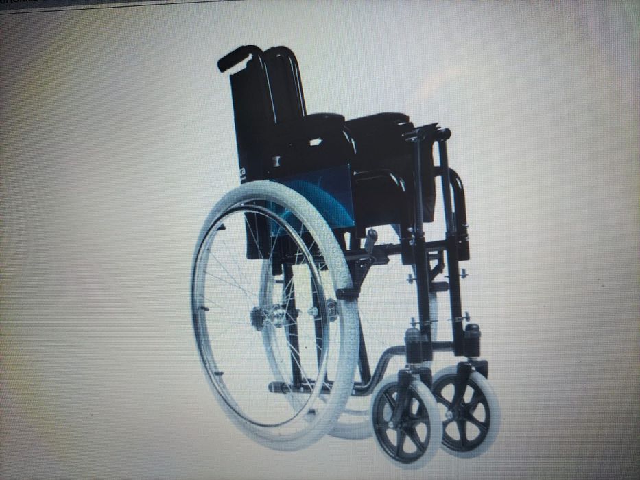 Продам инвалидную коляску