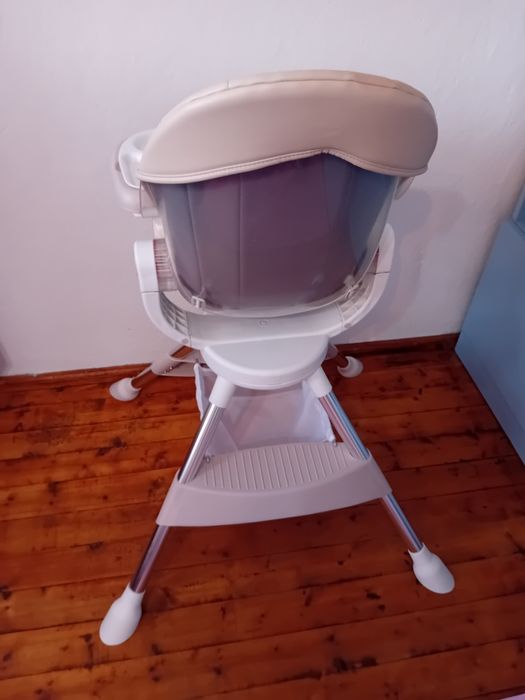 Въртящо се на 360° столче за хранене Chipolino - Vision, Пясък