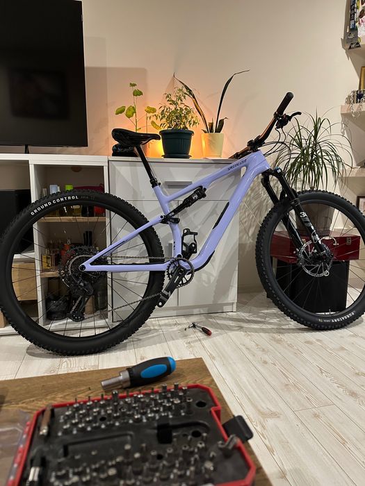 Specialized Epic EVO 8 – ~12.3 кг, състезателно, обслужено