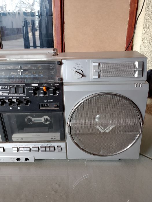 Касетофон Sharp GF-575