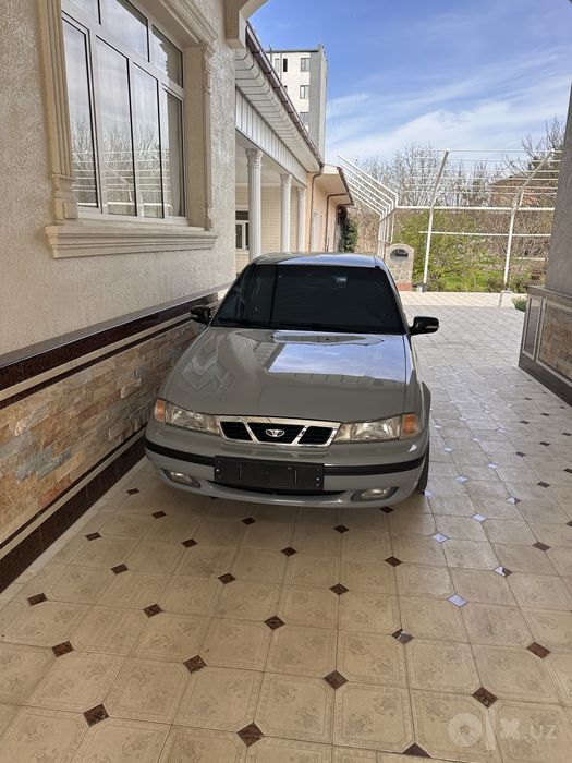 nexia 1 sotiladi!