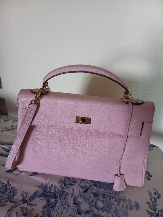 Продам сумку кожаную женскую