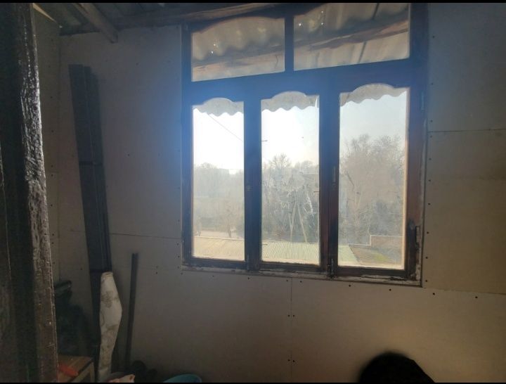 1 xonali kvartira sotiladi.Fergana Kirgilida  16.000 $