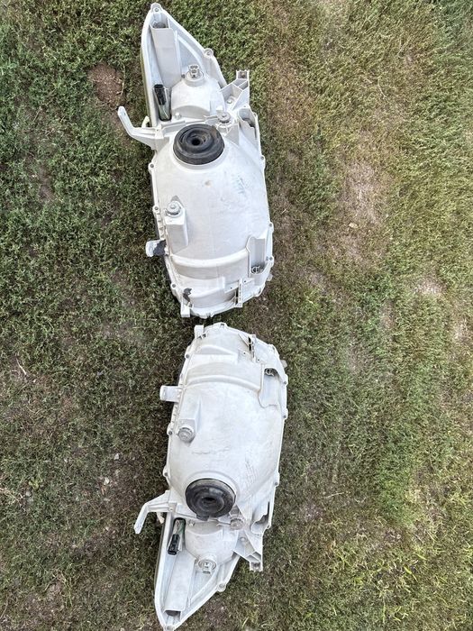 Фары на Хайлендер 2009 американец гибрид